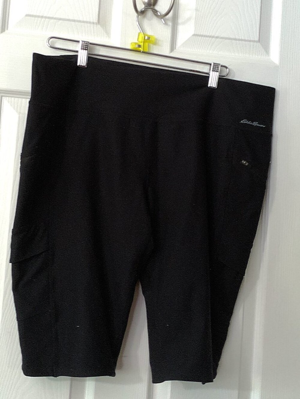 Eddie Bauer Black Hiking Capri Pants